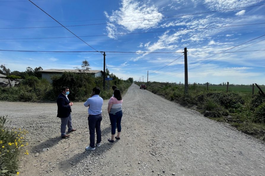 Autoridades anuncian asfaltado del camino a San Bernardo que mejorará conectividad en la capital regional