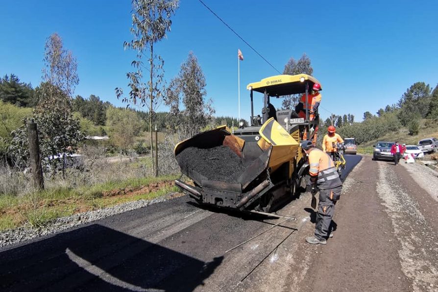 MOP Ñuble anuncia asfaltado de 8 caminos en las tres provincias de la región