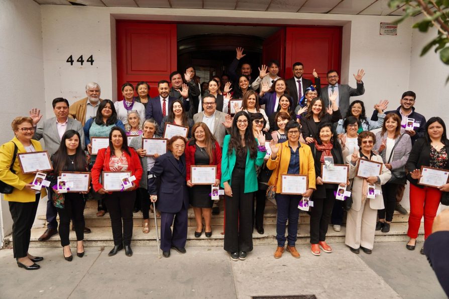 Gabinete Regional reconoce a mujeres destacadas de Ñuble