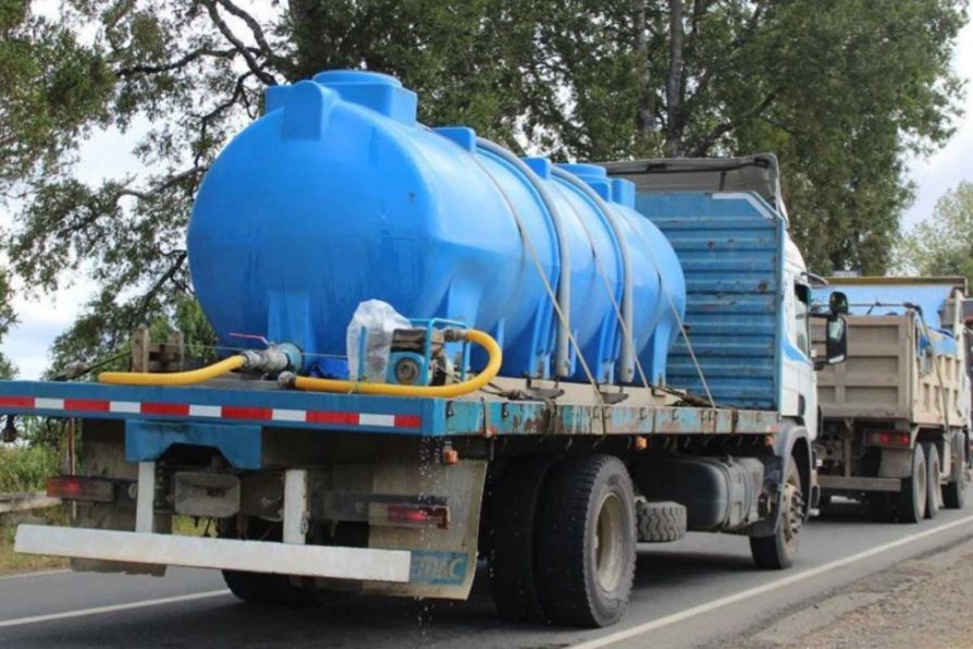 Delegado Presidencial: “Camiones aljibe ya están en Los Lleuques; desde este domingo los vecinos volverán a contar con agua potable”