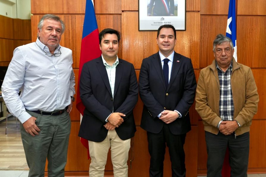 Delegado Presidencial impulsa avances para proyecto de agua potable en Las Trancas tras 20 años de espera