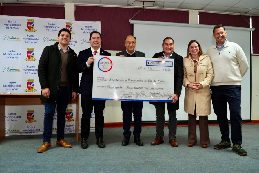 Delegado Presidencial se reúne con asociación de Municipalidades del Valle del Itata y anuncia más de $160 millones para residencia estudiantil