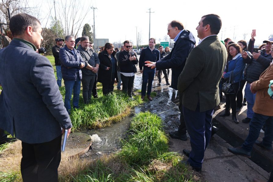 Ministro Poduje anuncia proyecto de alcantarillado que pondrá fin a la crisis sanitaria de El Rosal