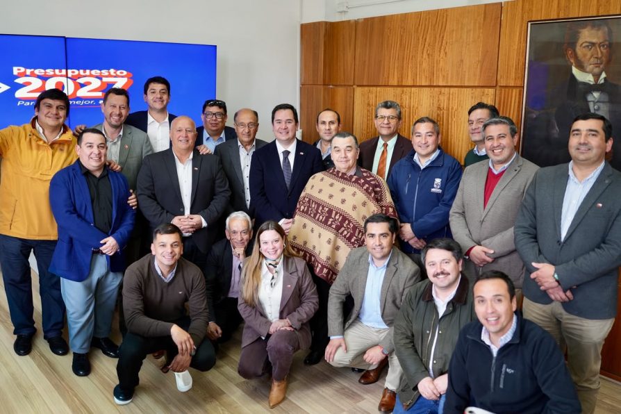 Delegado Presidencial reúne a Alcaldes de Ñuble para abordar alcances del proyecto de Presupuesto 2027