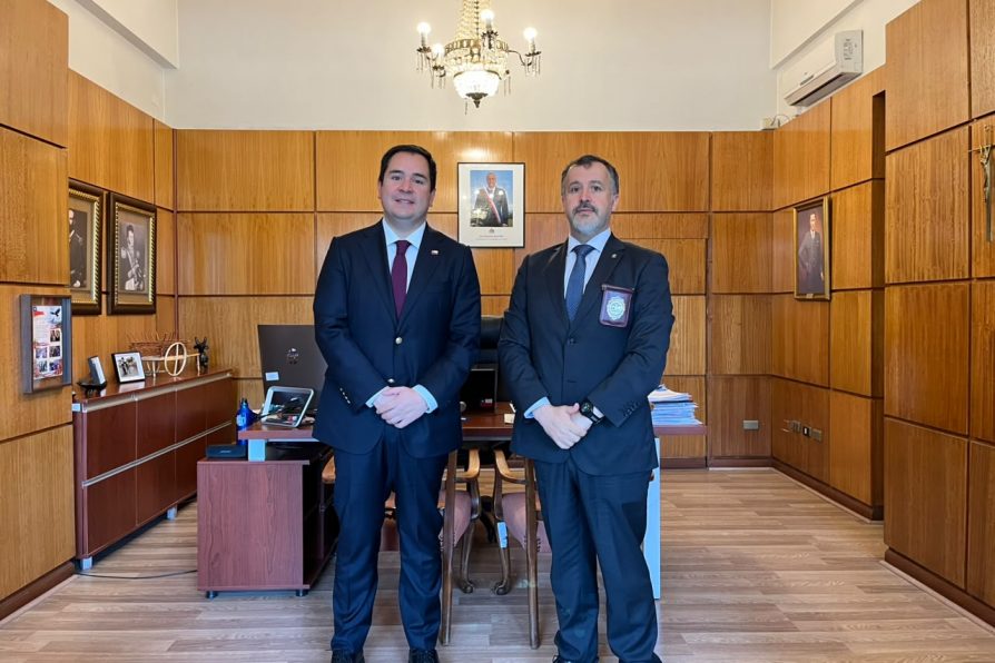 Delegado Presidencial de Ñuble se reúne con nuevo Jefe Regional de la PDI para fortalecer coordinación en seguridad